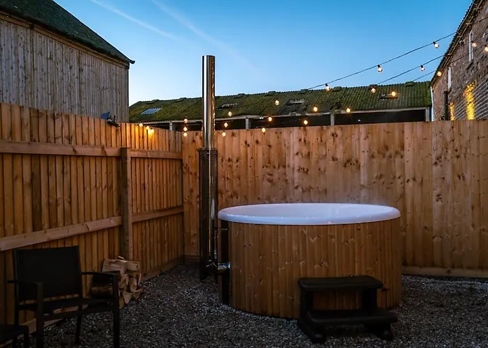 Unique Luxury Barn With Private Wood-fired Hot Tub Apartament